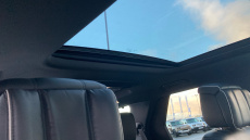 Land Rover Discovery 3.0 D300 R-Dynamic HSE 5dr Auto Diesel Station Wagon